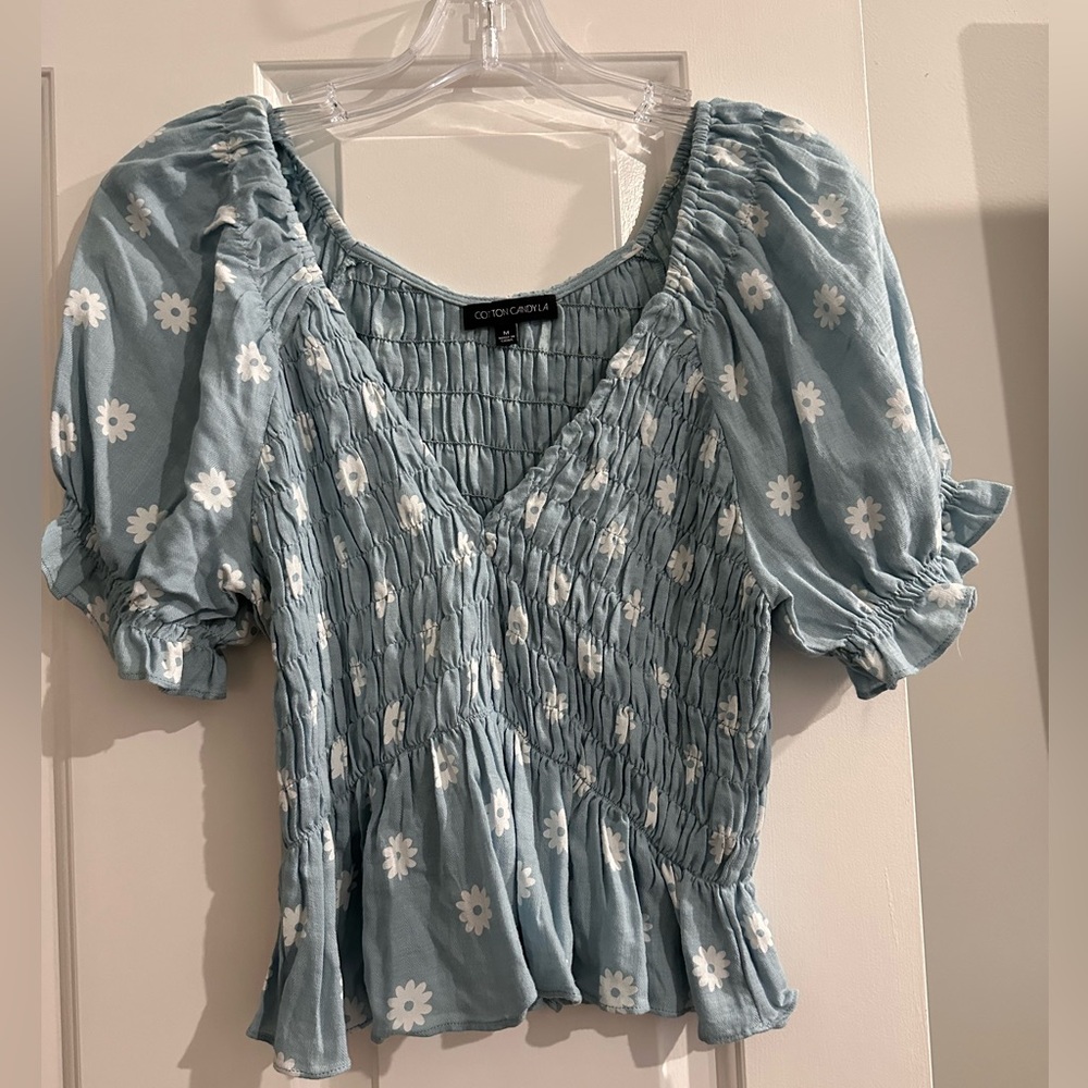 Size medium cotton candy LA shirt in excellent used condition